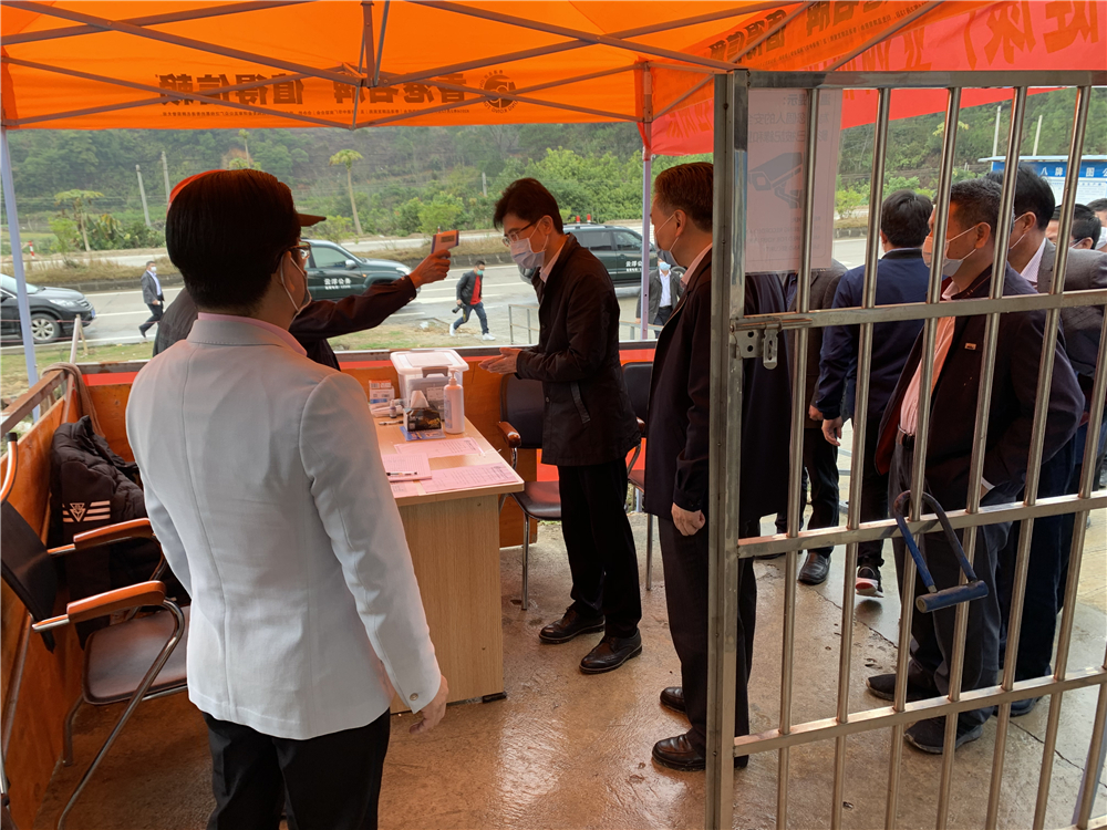 云浮市委副書記、市長王勝到衍生健康醫(yī)藥產(chǎn)業(yè)園檢查指導(dǎo)疫情防控工作